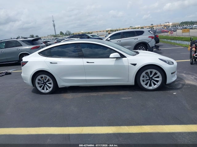 5YJ3E1EA2PF428752 Tesla 2023
