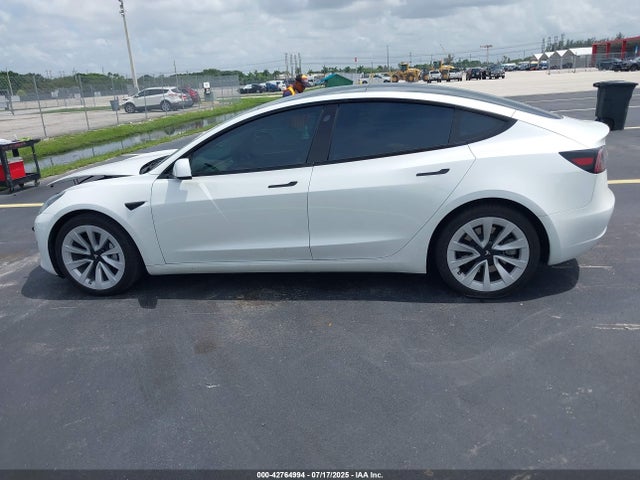 5YJ3E1EA2PF428752 Tesla 2023