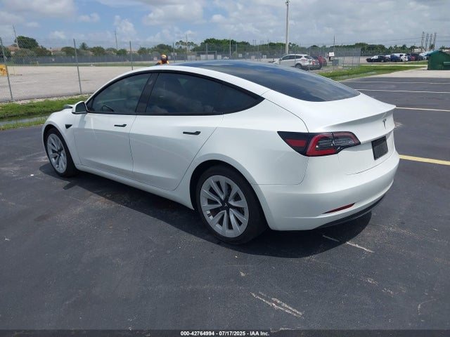 2023 TESLA MODEL 3 5YJ3E1EA2PF428752 Photo 2