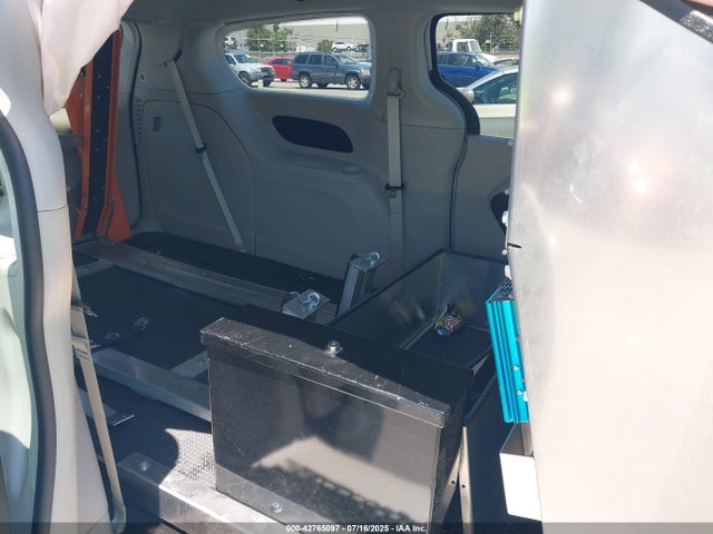 Chrysler Voyager 2024 2C4RC1CG2RR192134 Image 8