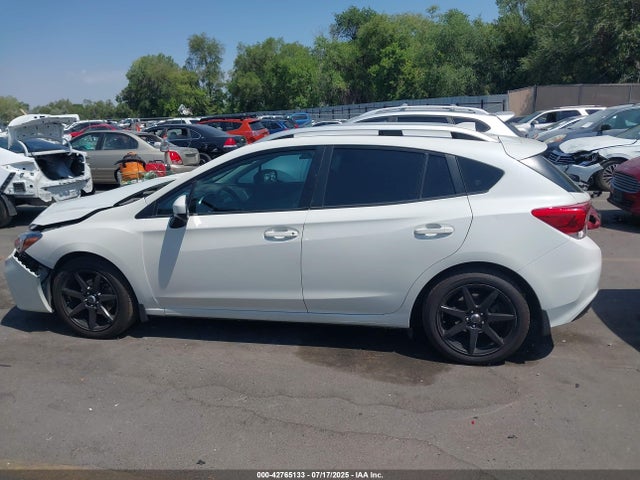 Subaru 2018 2018 4S3GTAB61J3710196 Image 14