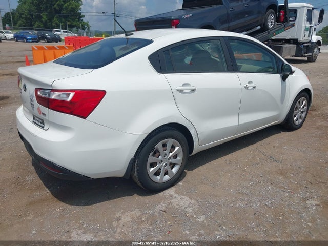 KIA dohc gamma 2014 KNADM4A38E6324224 Image 4