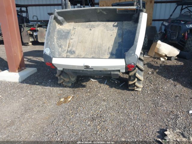 2018 CAN-AM COMMANDER 3JBKGAN27JJ001430 Photo 5