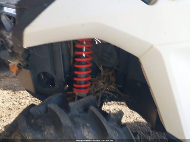 2018 CAN-AM COMMANDER 3JBKGAN27JJ001430 Photo 8