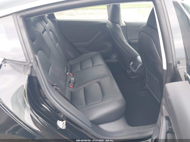 5YJ3E1EB3JF086728 Tesla MODEL 3