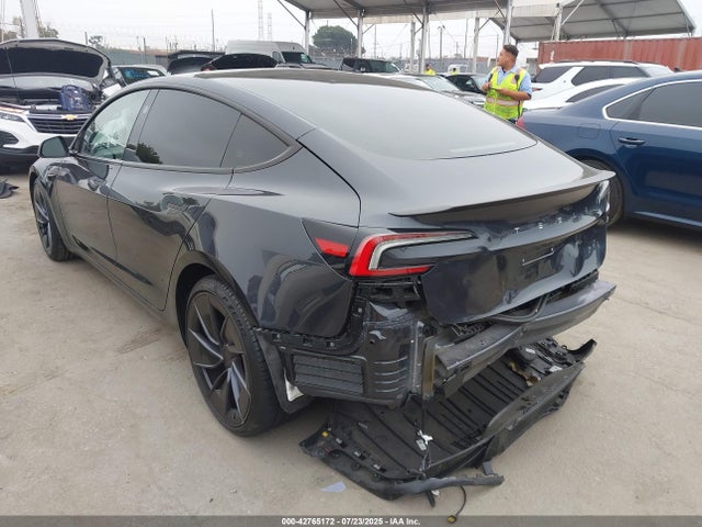 2024 TESLA MODEL 3 5YJ3E1ET7RF785400 Photo 2
