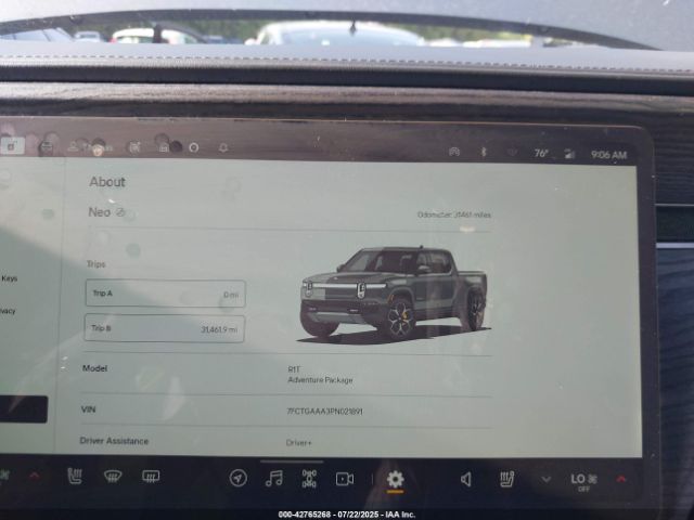 2023 RIVIAN R1T 7FCTGAAA3PN021891 Photo 6