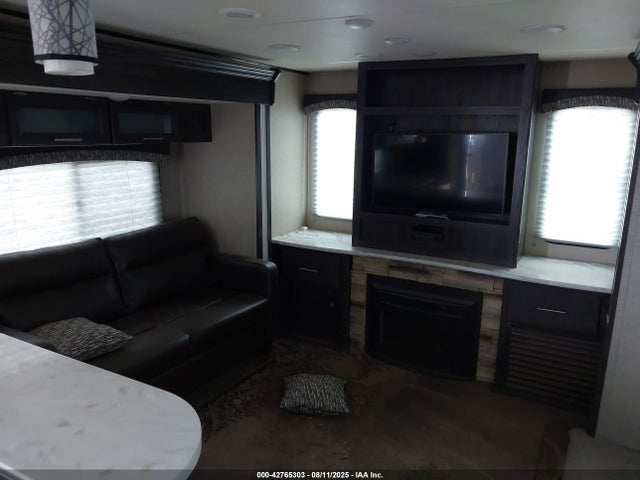 4YDT29123JJ971515 Kodiak 2018