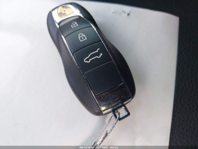 2024 PORSCHE MACAN WP1AA2A54RLB15752 Photo 10