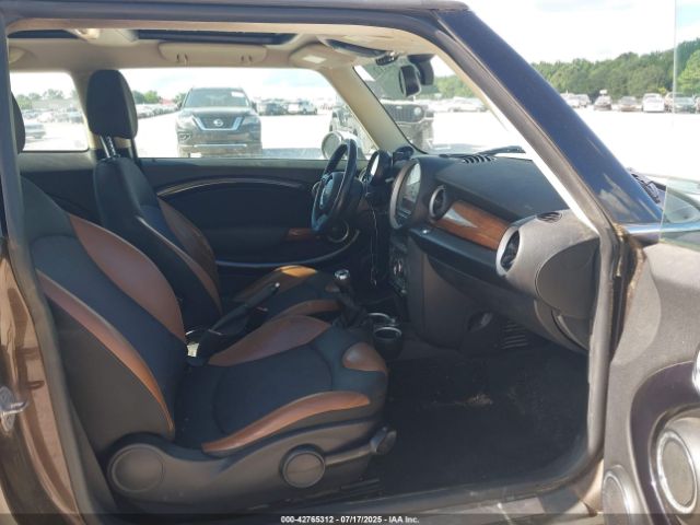 2011 MINI COOPER WMWSU3C51BT181677 Photo 4
