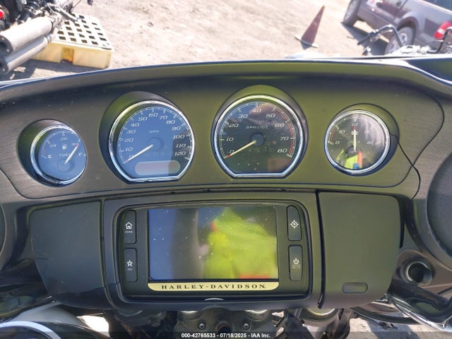 1HD1KDM1XFB665007 Harley-Davidson Ultra Classic Low