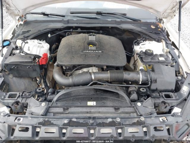 2017 JAGUAR XE SAJAR4BG9HA966883 Photo 9