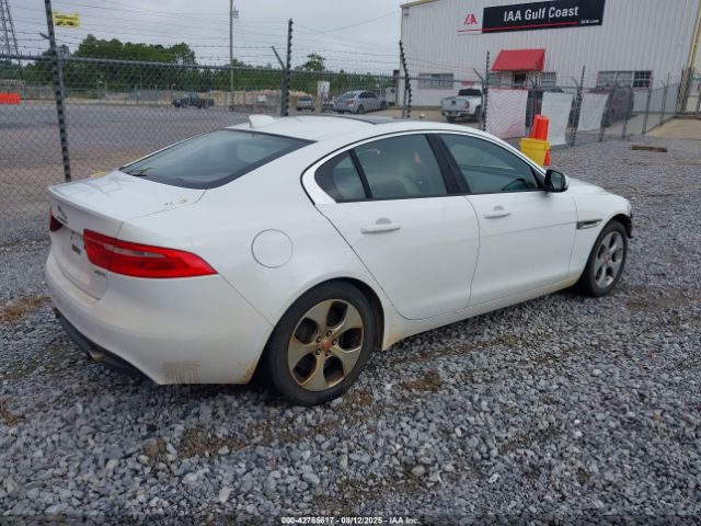 2017 JAGUAR XE SAJAR4BG9HA966883 Photo 3