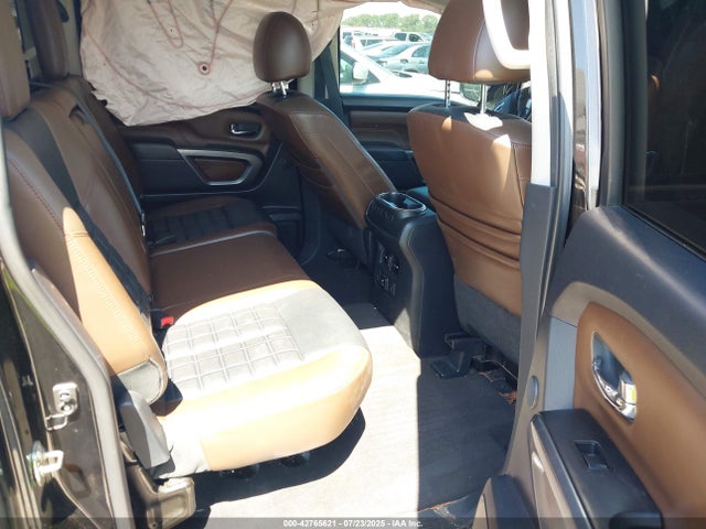 1N6AA1E63HN529510 Nissan 2017