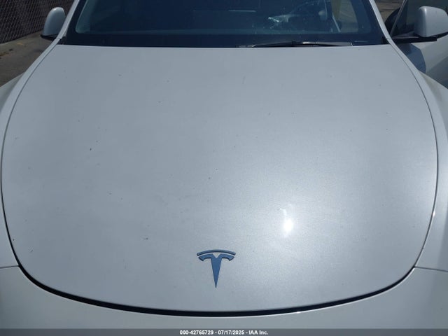 2023 TESLA MODEL Y 7SAYGDEE8PA034371 Photo 9