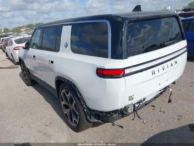Rivian R1s 2024 7PDSGABA4RN038484 Image 3