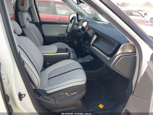 Rivian R1s 2024 7PDSGABA4RN038484 Image 5