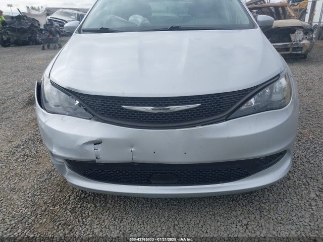 Chrysler Voyager 2022 2C4RC1CG1NR215624 Image 12
