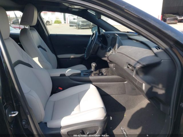 2023 LEXUS UX 250H JTHX6JBH0P2144604 Photo 4