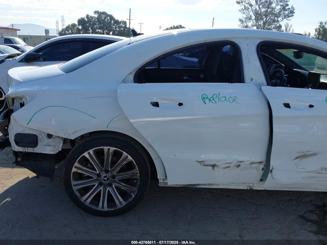 Mercedes-Benz m270 2019 WDDSJ4EB9KN729245 Image 20