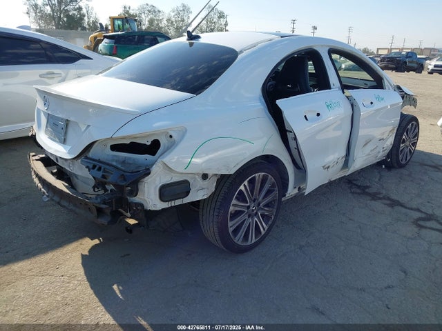 Mercedes-Benz m270 2019 WDDSJ4EB9KN729245 Image 4