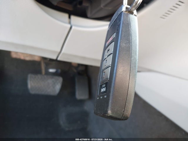 Acura j35y6 2016 19UUB2F78GA007988 Image 11