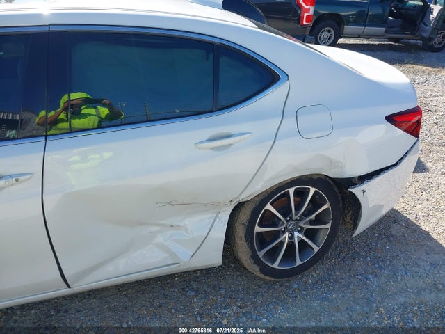 Acura j35y6 2016 19UUB2F78GA007988 Image 6