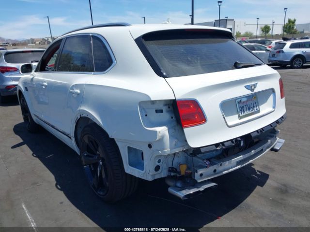 2020 BENTLEY BENTAYGA SJAAM2ZV8LC028359 Photo 2
