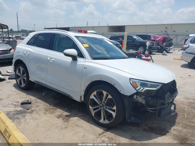 2020 AUDI Q3 WA1EECF34L1115297 Photo 0