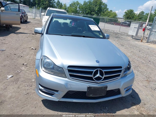 WDDGF8AB0EA963550 Mercedes-Benz C-Class