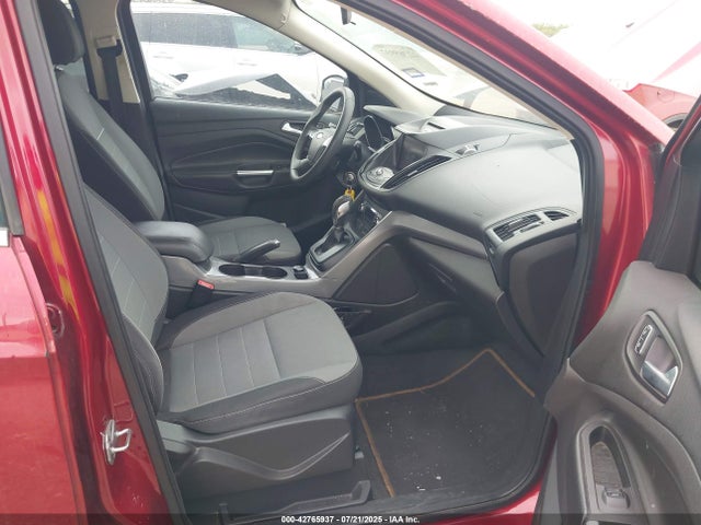 1FMCU0G90EUE25509 Ford Escape