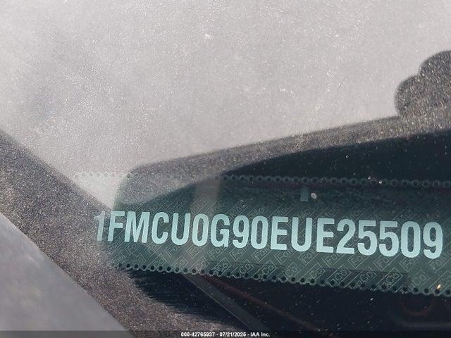 1FMCU0G90EUE25509 Ford Escape