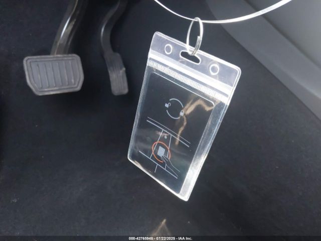 2023 TESLA MODEL Y 7SAYGDED7PF947357 Photo 10