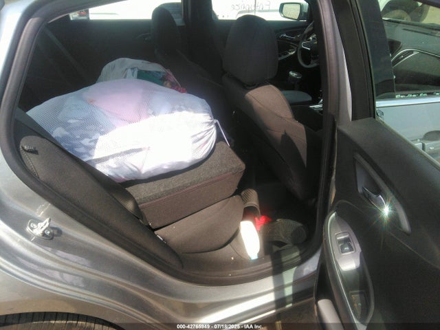 1G1ZD5ST6SF138571 Chevrolet lfv