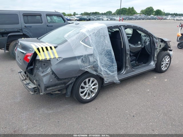 3N1AB7AP8JY311611 Nissan Sentra