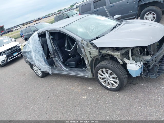 3N1AB7AP8JY311611 Nissan Sentra