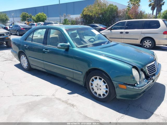 2000 MERCEDES-BENZ E 320 WDBJF65J8YB023371