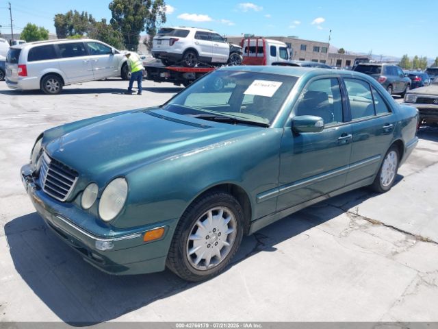 2000 MERCEDES-BENZ E 320 WDBJF65J8YB023371 Photo 1