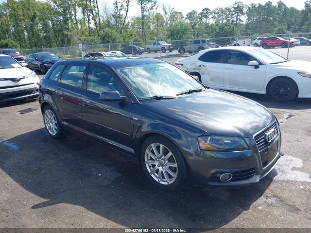 2011 AUDI A3 WAUKJAFM6BA042253 Photo 0