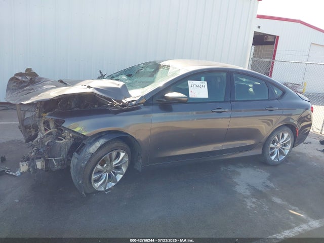 1C3CCCBB7FN719329 Chrysler 200