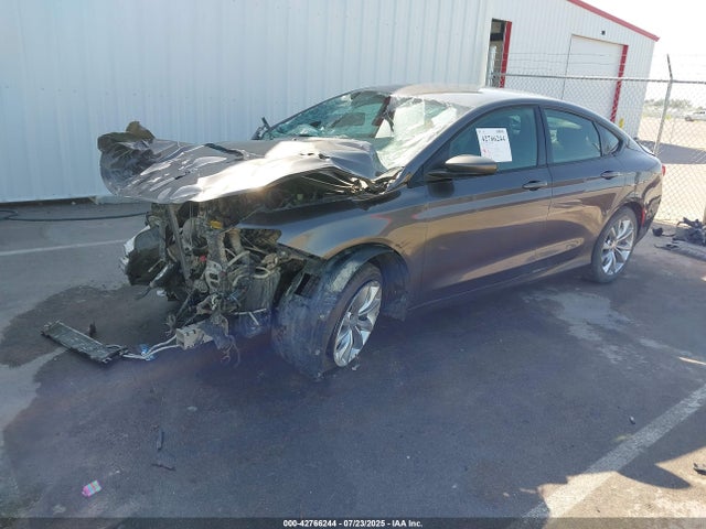 1C3CCCBB7FN719329 Chrysler 200