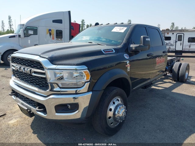 RAM 5500 Chassis Tradesman/slt 2024 3C7WRMFLXRG112017 Image 2