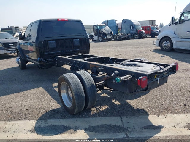 RAM 5500 Chassis Tradesman/slt 2024 3C7WRMFLXRG112017 Image 3