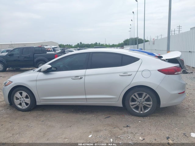 KMHD84LF0HU182977 Hyundai 2017