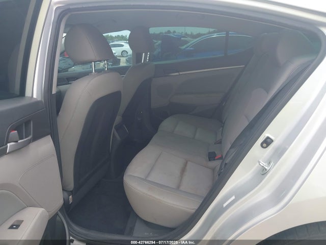 KMHD84LF0HU182977 Hyundai 2017