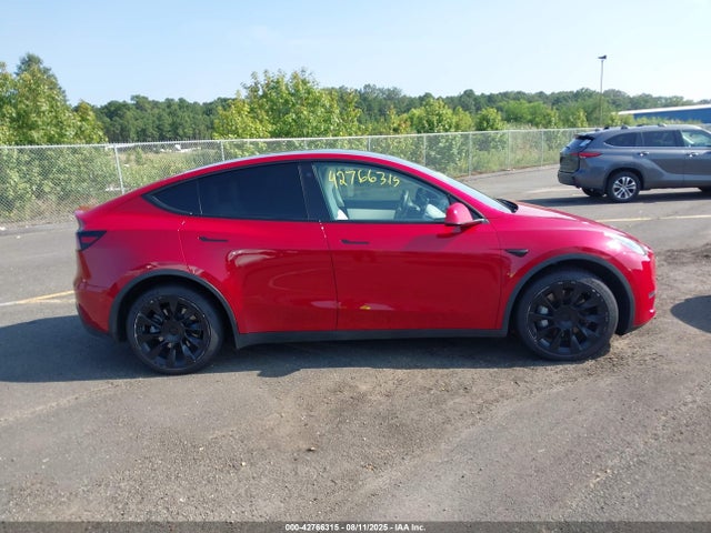 5YJYGDEE5MF102850 Tesla 2021