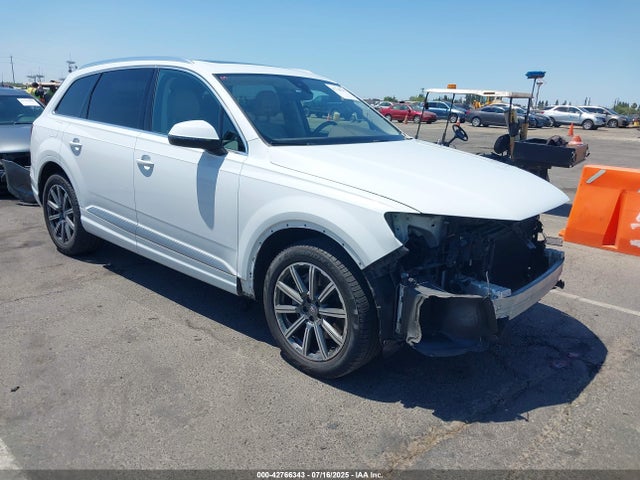 2017 AUDI Q7 WA1LAAF73HD029933 Photo 0