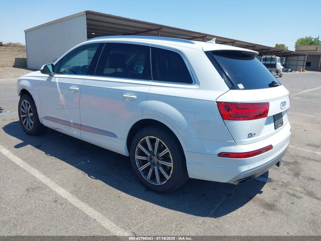 2017 AUDI Q7 WA1LAAF73HD029933 Photo 2