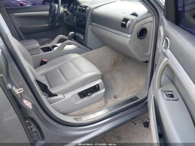 2004 PORSCHE CAYENNE WP1AB29P94LA62588 Photo 4