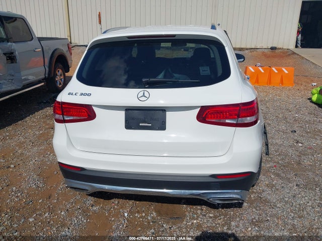 WDC0G4JB3HF238382 Mercedes-Benz m274
